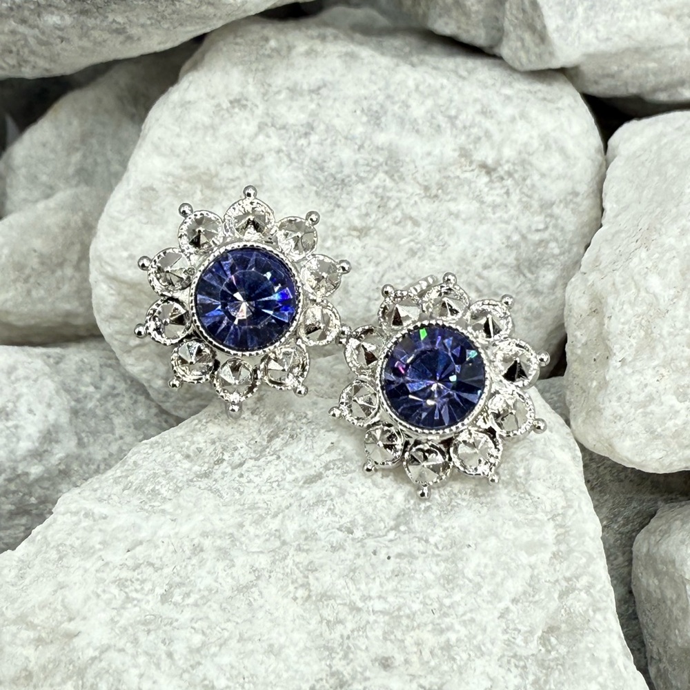 Vintage Joan Rivers Purple AB Rhinestone Button Earrings Silver-Tone Adjustable - Picture 4 of 15